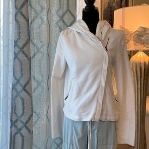 Anthropologie  cozy zip up jacket ❤️ size small